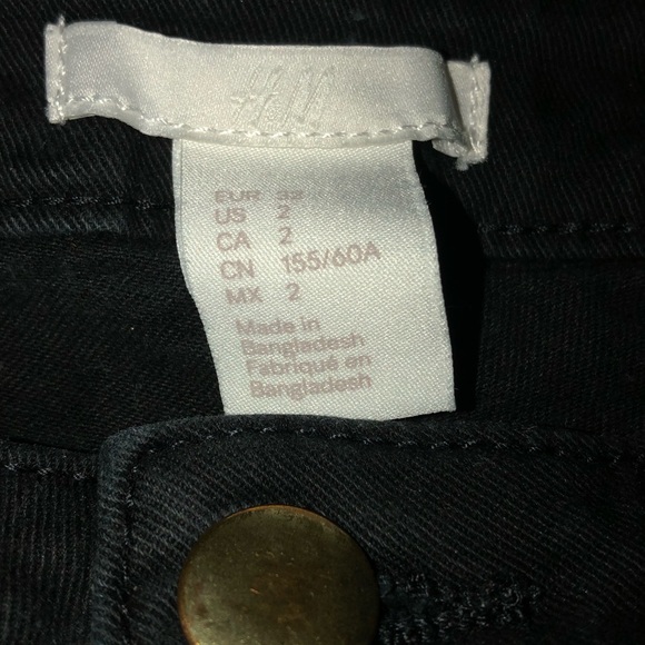 2 H&M shorts! - Picture 7 of 7